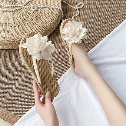 Gentle Woman Flowers All-matching Flat Shoes Non-slip Beach Sandals - Shuntia Symonette